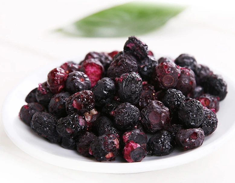 Freeze-dried blueberries