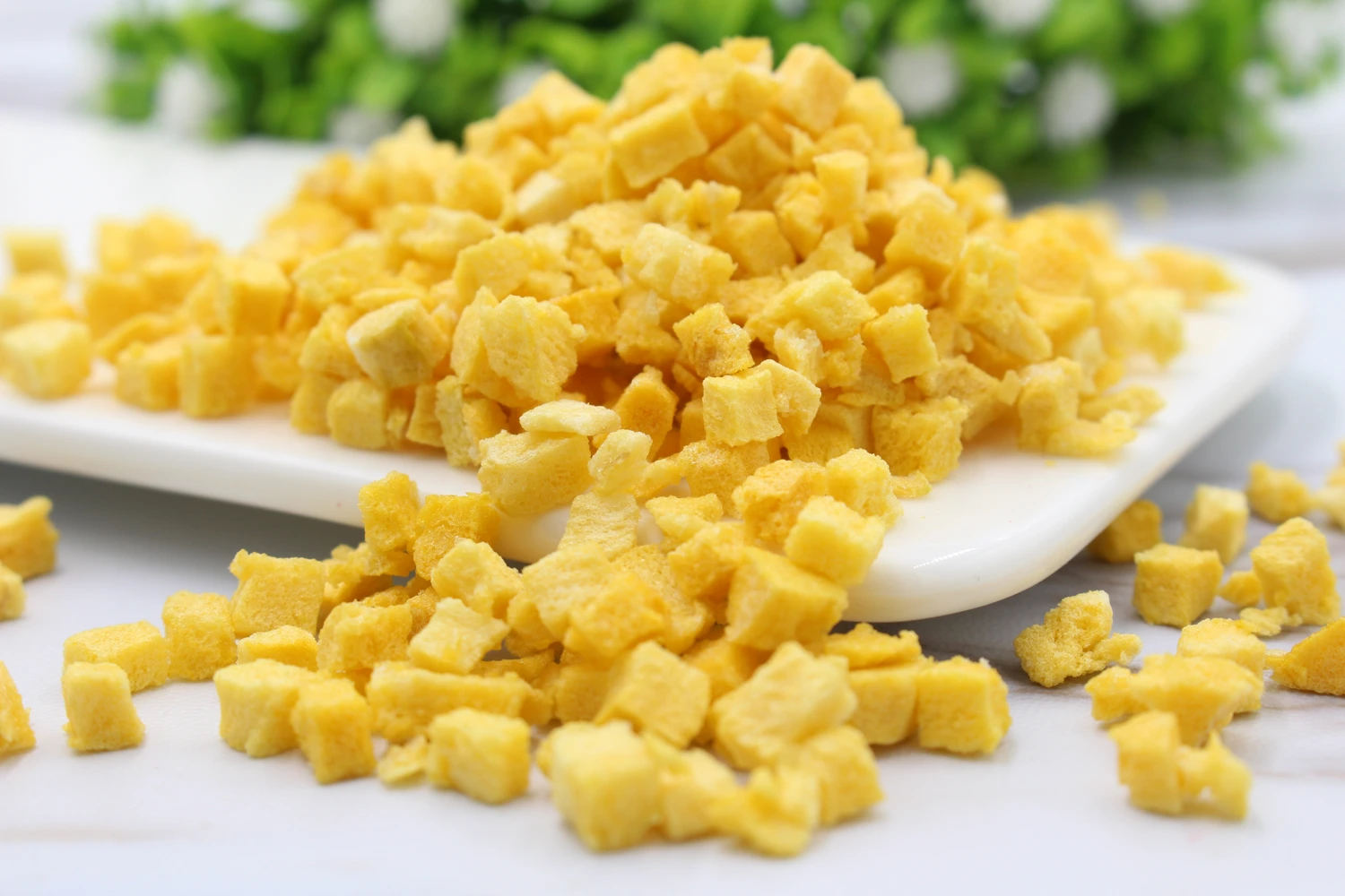 Freeze-dried · Yellow peach Dices
